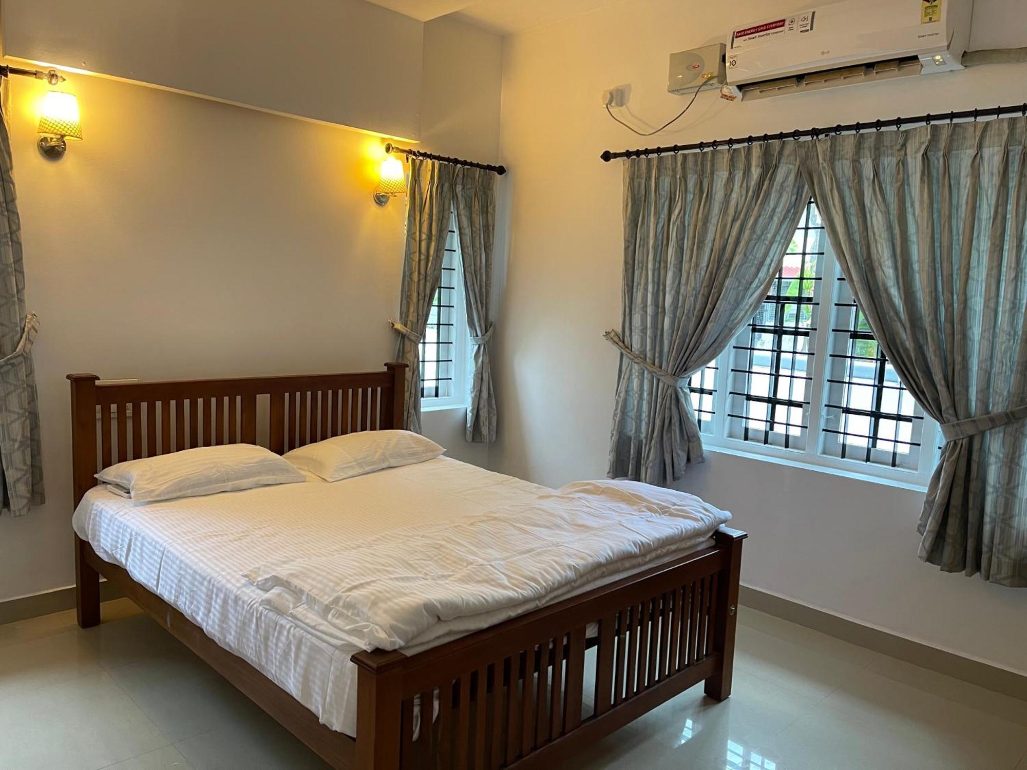 Dream Home Kochi Tripunithura Экстерьер фото