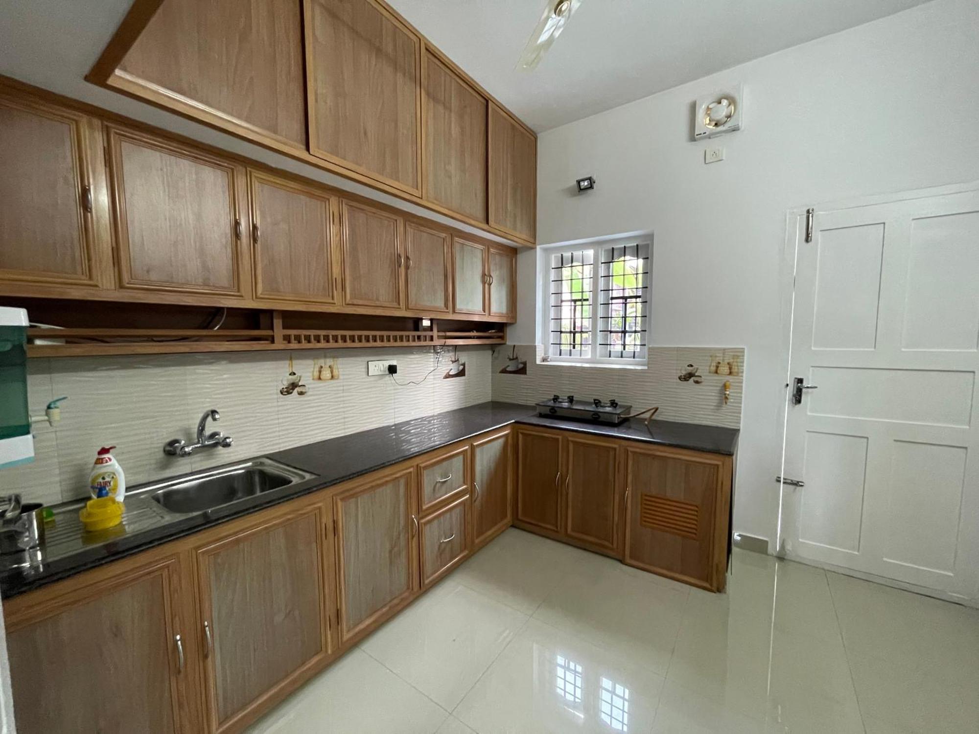 Dream Home Kochi Tripunithura Экстерьер фото